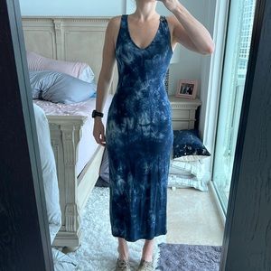 Sanctuary size small blue tie dye dress with back cut out & v neck in the front